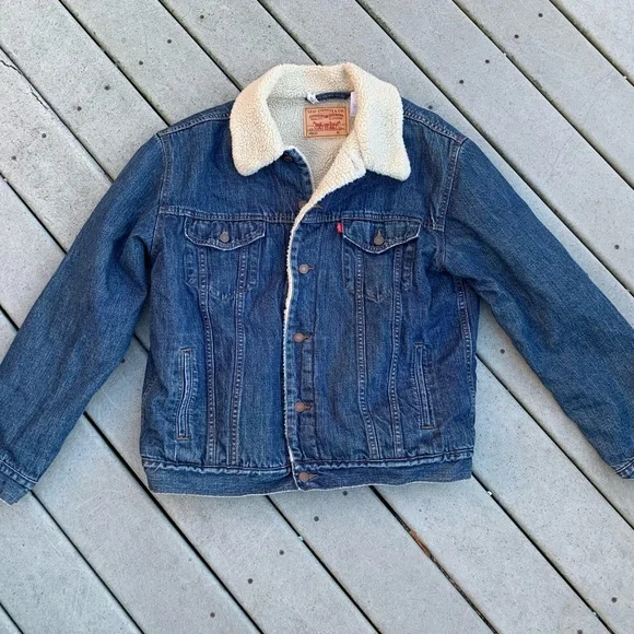 Levi's Sherpa Lined Jean Jacket || Vintage Fit Sherpa Trucker Denim Jacket, XL - Picture 3 of 6